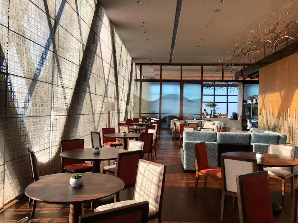 Hyatt Regency Zhenjiang Hotel Zhenjiang  Exterior photo